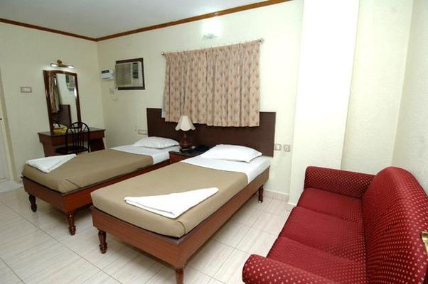 Hotel Crystal Residency 